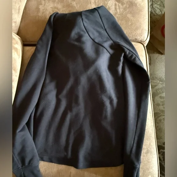 Gymshark Black Zip-Up Hoodie - Picture 3 of 4